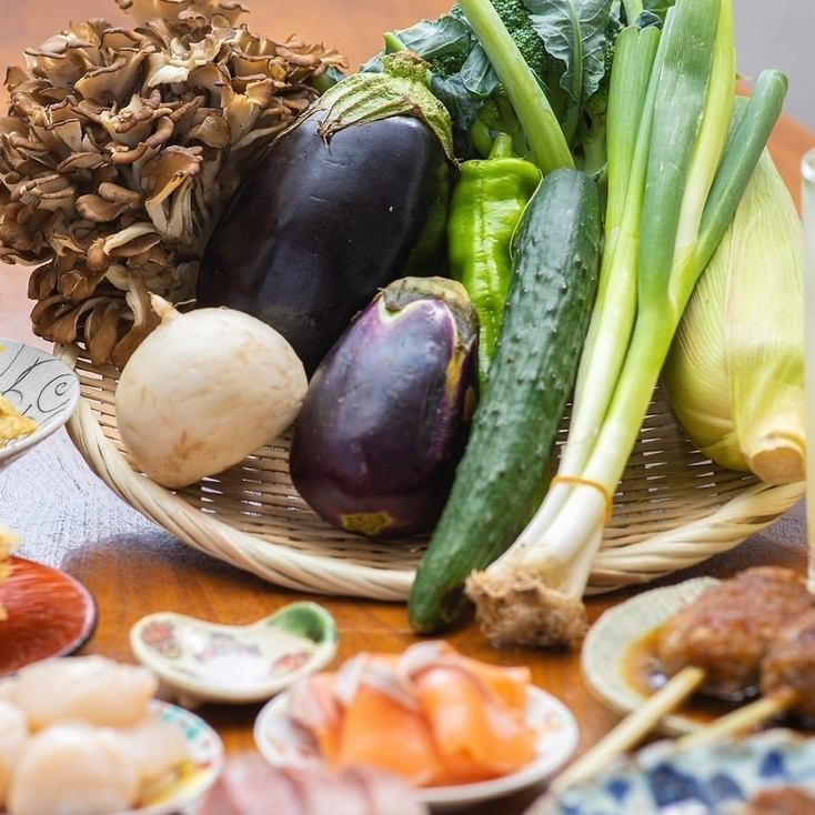 全国の産地直送野菜や果物を使用し美味しさを最大限に追及します