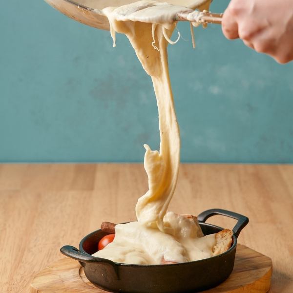 “非常受歡迎”有日本最好的奶酪的Arigo♪在顧客面前的桌子上♪還推薦奶酪火鍋♪