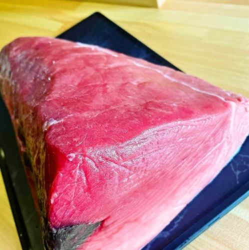 厳選した新鮮なお魚を使ったお刺身をご提供します！