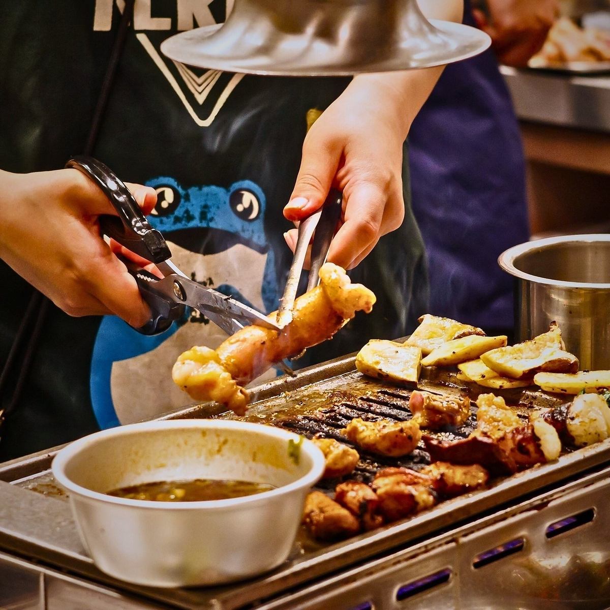 【韓国焼肉】スタッフが焼き上げる本場の釜山式焼肉がここに！
