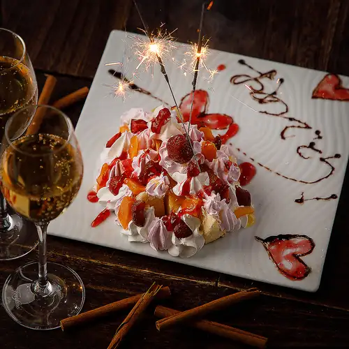 誕生日の方へ♪デザートプレートをプレゼント致します！