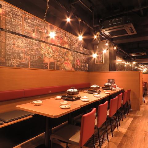 オープンして間もないので、きれいでおしゃれな店内です!