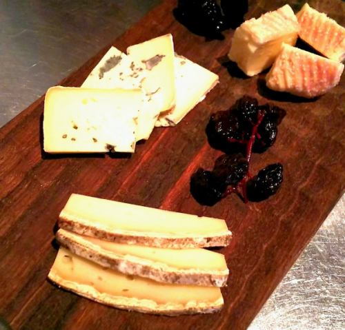Today's cheese platter (3/5)