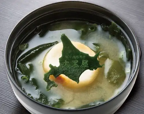 味噌汁（北海道産根昆布だし使用）