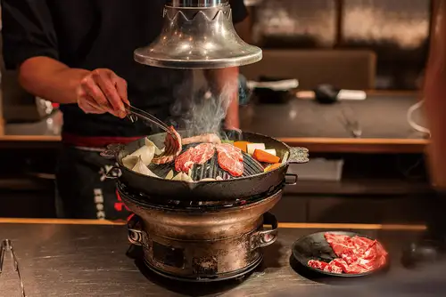 臭みのないラム肉の濃厚な旨味