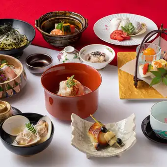 For a formal get-together – course with red bean rice – Please note that this course does not include all-you-can-drink.