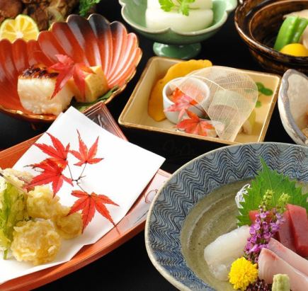 豪华怀石料理12,000日元（含税）每人1只伊势龙虾本套餐不包含无限畅饮。