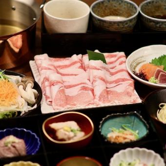 【2H飲放付】気軽に愉しむ松阪ポーク会席『楓-かえで-』 全12品 7,000円