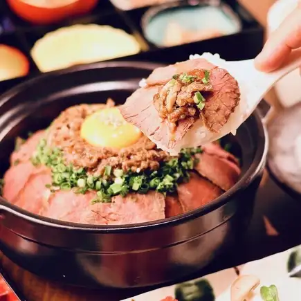 【季節限定】2H飲み放題付き 黒毛和牛の『肉土鍋飯』コース 5,000円