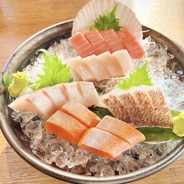[Amami specialty] Assorted sashimi chosen by the master