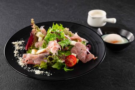 新潟ブランド豚　純白のビアンカ　塩こうじシーザーサラダ ハーフ