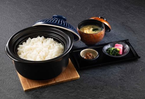 土鍋炊き魚沼産コシヒカリ御飯セット（１合）（味噌汁、漬物、南蛮味噌）