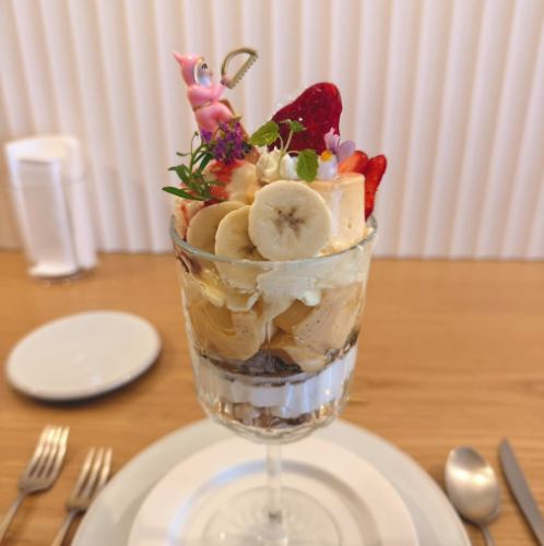 季節のプリンアラモード