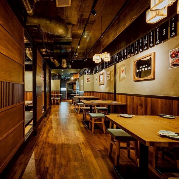 【3/4/6/10名様..個室/半個室完備!!】オープン席、掘りごたつの完全個室、テーブル席の半個室とご利用シーンに応じてお選び下さい!ネット予約どしどし受付中です◎道玄坂での仕事帰りの一杯や仲間との飲み会、ご宴会などレイアウトを最適にしてご案内いたします!大衆感溢れる落ち着く店内でごゆっくりお寛ぎ下さい♪