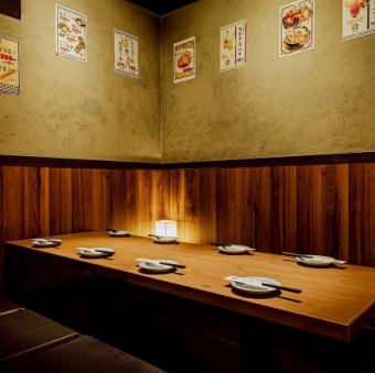 半個室で大衆感抜群★2名様の少人数から6名様までご対応が可能なので、お気軽にご相談くださいませ★