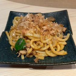 焦がし醤油の焼きうどん