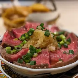レアが美味しい和牛のたたき