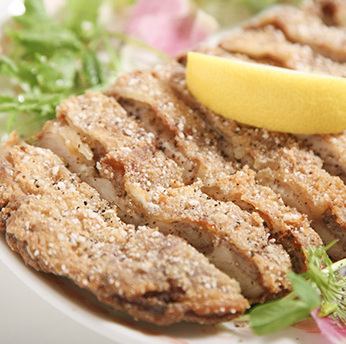 Taiwanese fried chicken (black pepper or spicy)