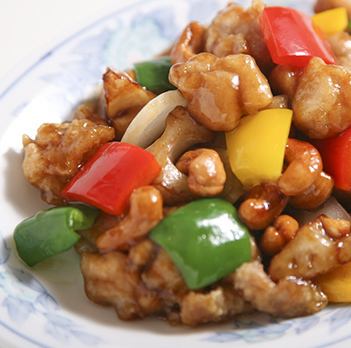 Stir fried chicken and cashew nuts