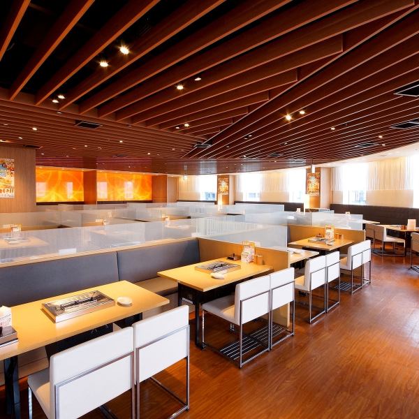 【自由に楽しむ！揚げ物バイキング】好きなものを好きなだけ楽しめるバイキングは、家族や友達との食事にぴったり♪揚げて騒いで楽しんで、皆でワイワイ盛り上がること間違いなし★バラエティ豊かなメニューが揃っているので、食べる楽しさが広がります◎ぜひ、気軽にお越しいただき、美味しい時間を一緒に楽しみましょう！