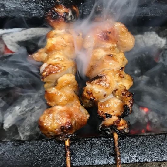 一本一本丁寧に焼き上げる自慢のやきとん。