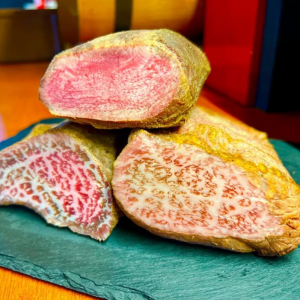 검은 털 일본소의 로스트 비프