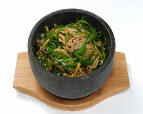 鲜嫩腰肉石锅饭/麻婆豆腐石锅饭/麻婆茄子石锅饭/每份