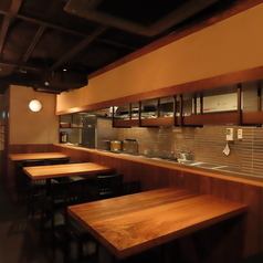 当店のカウンター席はテーブルタイプのお席となっております！