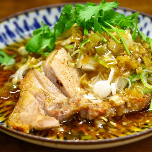 〈霧島黒豚〉肩ロース油淋鶏ソース