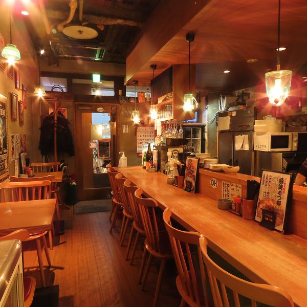 [Counter seats] We have seven counter seats available. Feel free to come alone! It's perfect for a second stop or as a final stop after you've had enough to drink.We offer delicious food and drinks.Please feel free to visit us.