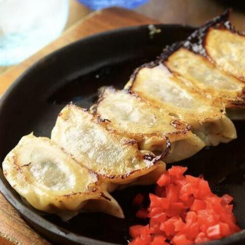 3 pieces of fried dumplings