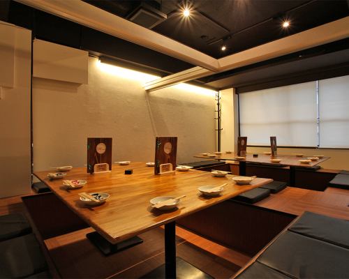 완전 개인실 2~25명까지 있음