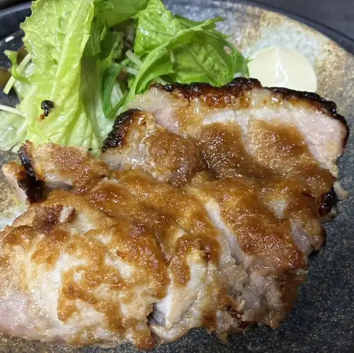 国産豚ロースの生姜焼き