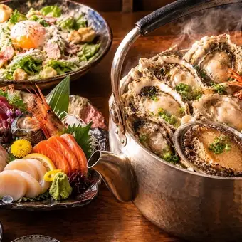 【包含 2 小时畅饮】Yuki 的招牌烤肉、刺身拼盘、牛舌、新鲜春卷等等——尽享 Yuki 美食的套餐！