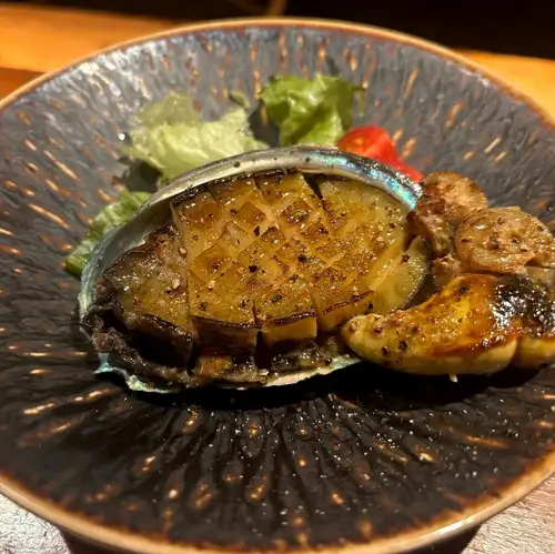Live abalone steak