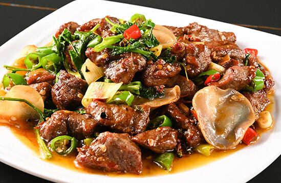 牛肉とししとうの炒め