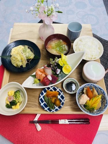 Easy lunch at Imari ◎