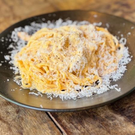 サーモンと蓮根フリットのクルミジェノベーゼ