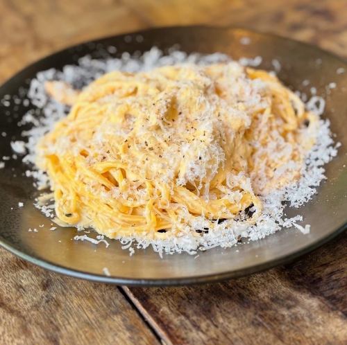 サーモンと蓮根フリットのクルミジェノベーゼ