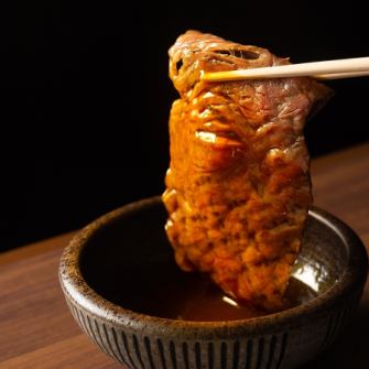 焼肉スギモト◆名物 やきすき◆スギモト本店伝統の割下で味付けした黒毛和牛ロースは至極の逸品