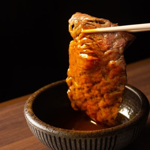 焼肉スギモト◆名物 やきすき◆スギモト本店伝統の割下で味付けした黒毛和牛ロースは至極の逸品