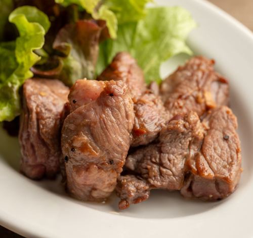 【肉】牛肉のグリル　ガーリックソース