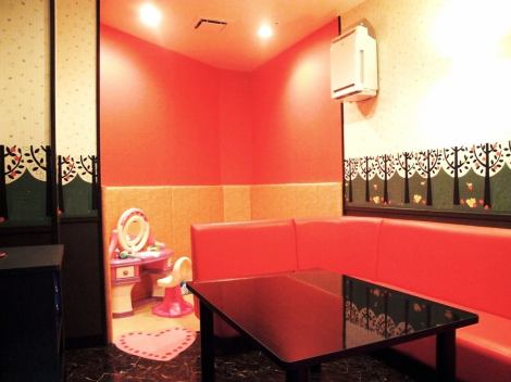 【Popular with children】 Karaoke room with spacious kids space, ◎ to gather with mama friends!