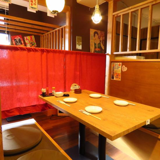 Semi-private table seats and horigotatsu seats are also recommended for couples!