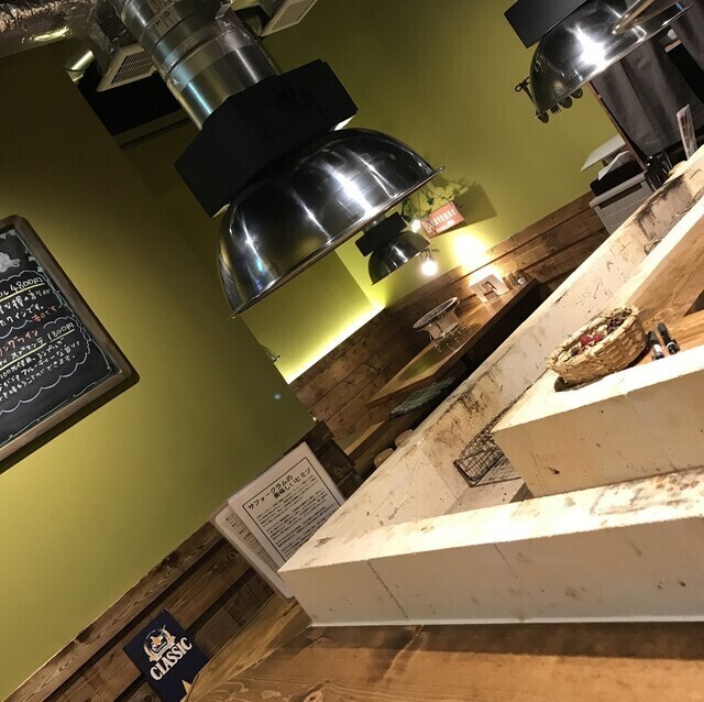 本店横に、隠れ家のようなハナレがオープンしました！