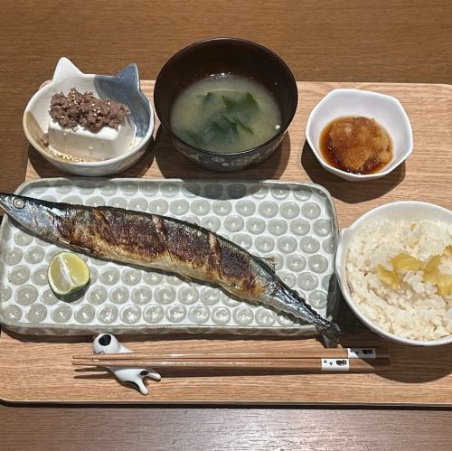 さんまの塩焼き定食