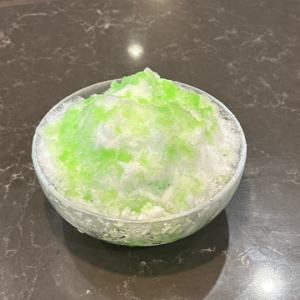 蓬松的蜜瓜刨冰