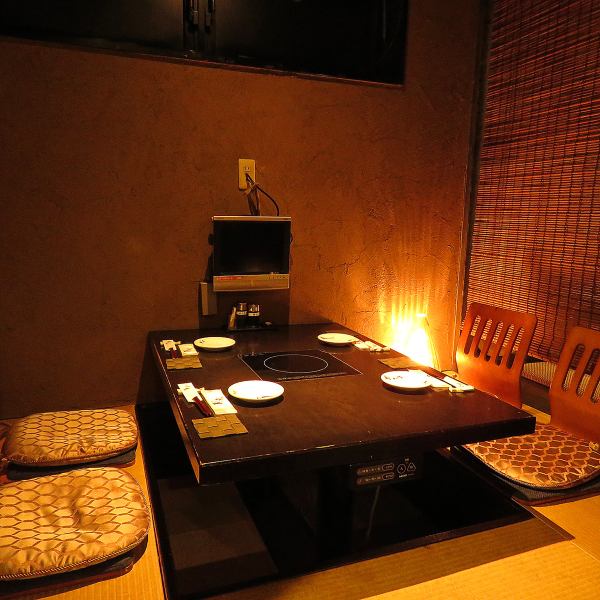 Reservation required! Limited to 1 group with excellent atmosphere. Private room seats for digging can accommodate up to 4 people.It can be used for entertainment, dates, private drinking parties, etc.It is a special seat where you can enjoy your meal while stretching your legs and relaxing without worrying about the surroundings.Book early ♪ [Tenmonkan Shabu-Shabu Private Room All-you-can-drink Local Chicken Charter Steak Local Cuisine Banquet]