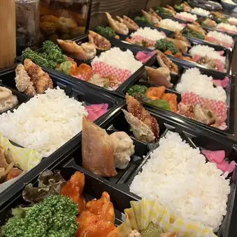 We accept orders for Chinese bento boxes! (Minimum order of 10 boxes) 1,100 yen per person (tax included) ~ Please inquire by phone.