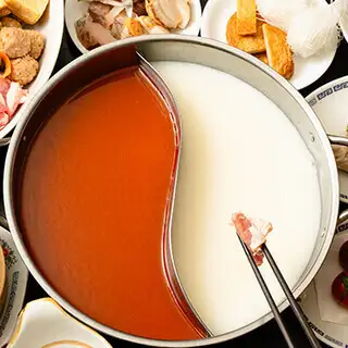 【면 먹을 무제한! 화 냄비 코스 2 색 스프 (마 화담 & 닭고기 두유)]!